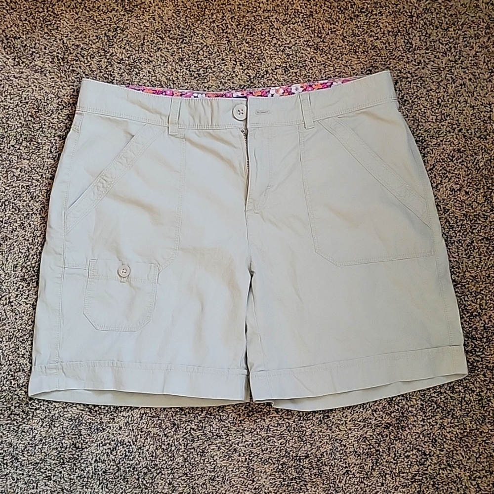 Izod Women's khaki shorts